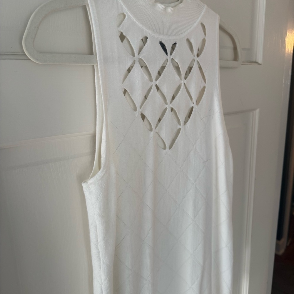 White House Black Market White Sleeveless Knit Tank with Decorative Cutout Back - Picture 3 of 6